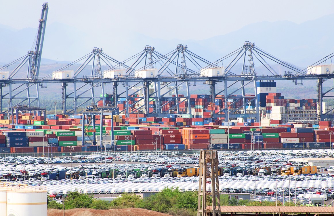 Cảng biển lớn nhất Mexico tăng 14% sản lượng container